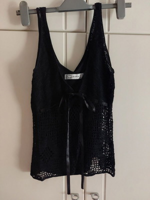 Zara knitted top used, size M, black with built-in camisole