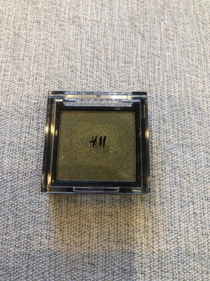 H&M Gaia eyeshadow green metallic khaki new