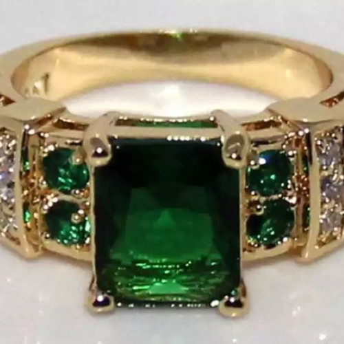Ring with emeralds and crystals, new, gold plated
