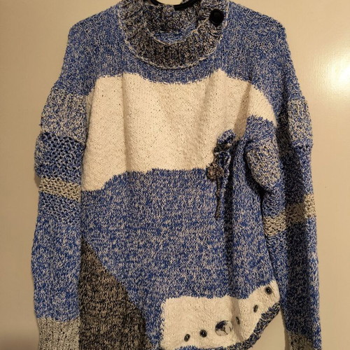 Women's handmade knitted sweater like new, size L