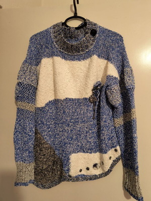 Women's handmade knitted sweater like new, size L