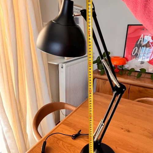 Brilliant AG desk lamp like new with light bulb