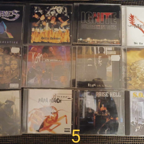 Heavy Metal CD like new, pack of 5