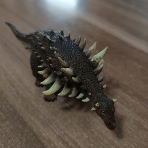 Polacanthus dinosaur figure like new 14 cm long