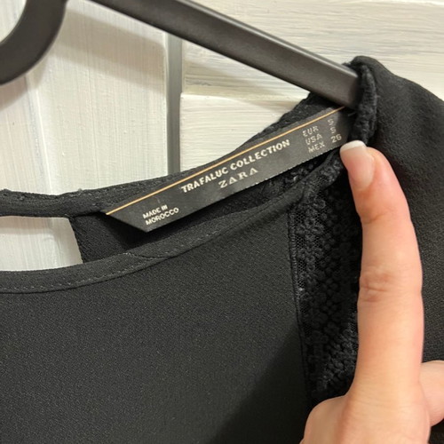 Zara jumpsuit black short with dress effect and open back new, small