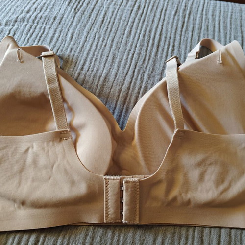 Beige Seamless Bra new, size M