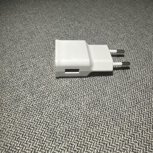 Samsung USB wall charger like new