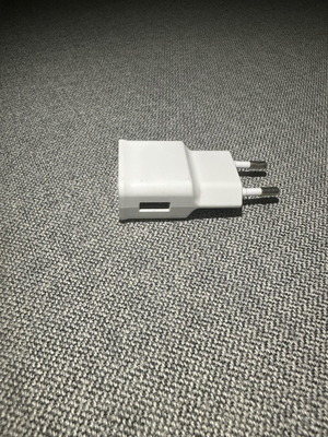 Samsung USB wall charger like new
