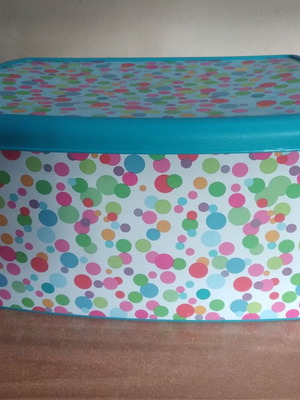Plastic storage box used with lid and colorful design