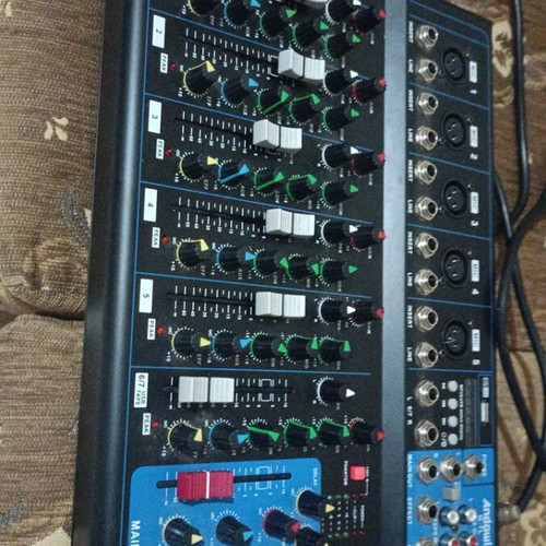 Andowl Q 7L mixer like new