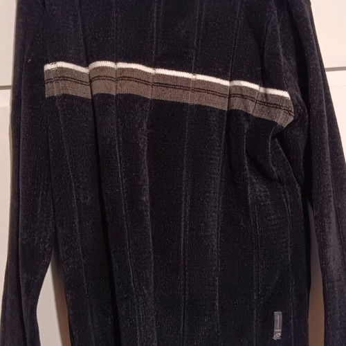 Thick sweater new, size XL