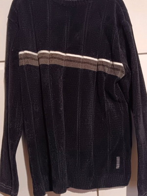 Thick sweater new, size XL