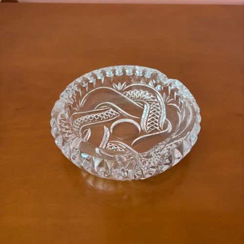 Glass ashtrays set of four like new