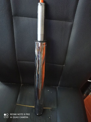 Chair gas lift 75cm like new, adjustable 48-71 cm