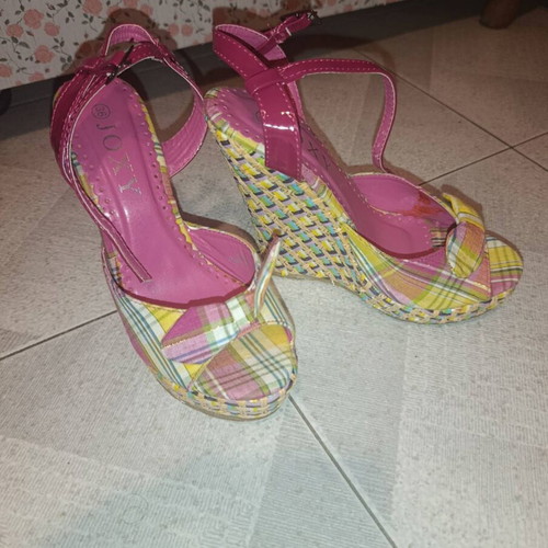 Fuchsia platform sandals like new, size 36