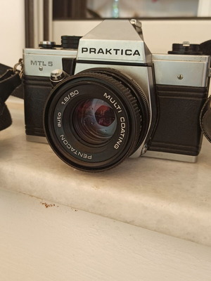 Praktica MTL 5 camera used, film, with case