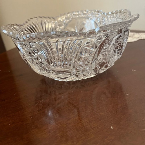Crystal Bowl with Embossed Birds like new