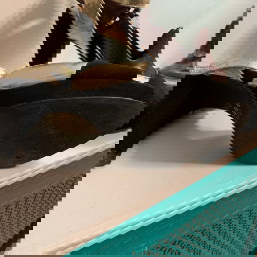 Επώνυμα ιταλικά ψηλοτάκουνα πέδιλα Tessera καινούργια, μαύρο-χρυσαφί, νούμερο 40