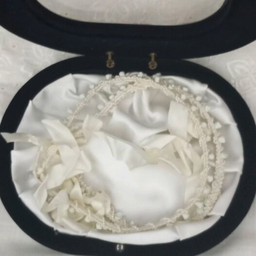 Silver Stefanochiki 925 like new with pearls in wooden box