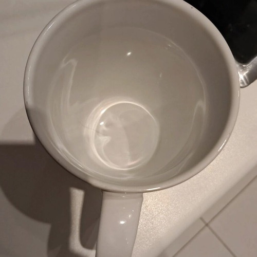Hello Kitty mug like new