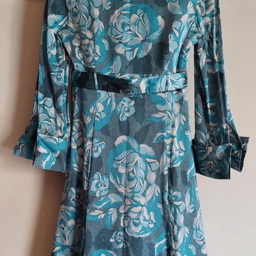 Karen Millen floral silk dress with removable belt, like new, size 38