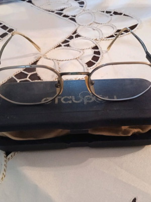 Computer radiation protection glasses like new with case