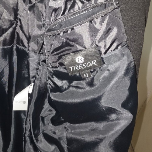 Tresor men's black coat size M like new