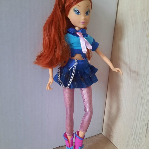 Winx Club Bloom In Concert 2009 Doll like new