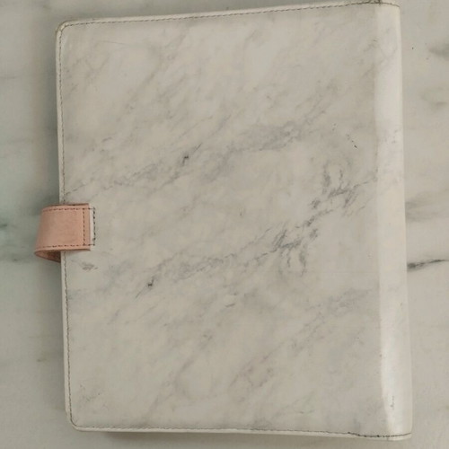 Ring Binder 3cm with Multiple Pockets like new