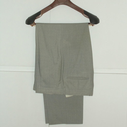 Cerruti 1881 men's suit like new, light gray, wool and silk, size 50