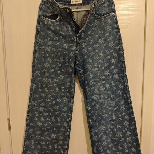 Mango denim jeans with floral pattern like new, blue