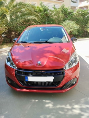 Peugeot 208 GT Line 2019 like new, manual, petrol, 1.2L, 57,400 km