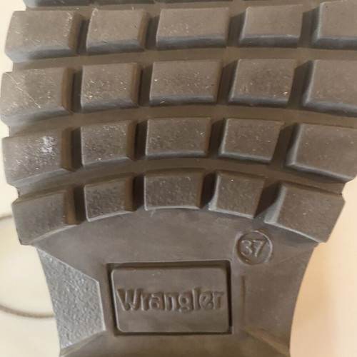 Wrangler Camel Boots Size 37 Like New