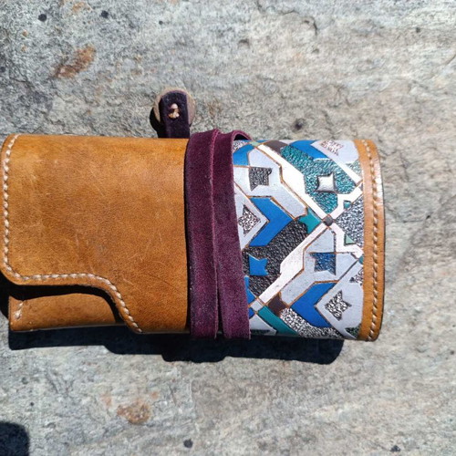 Leather smoking case handmade like new, arabesque model