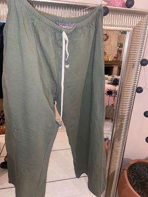 Heel wide sweatpants new, medium size, cotton