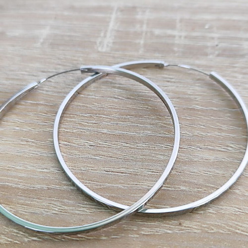 Silver 925 Hoop Earrings like new with hammered polygonal design