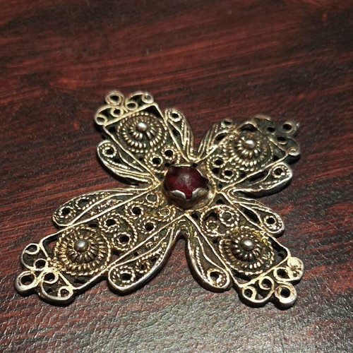 Traditional Gianniotiko Filigree Cross 1950 vintage, like new