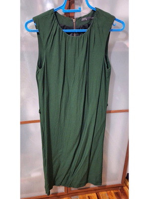 Zara dress used, cypress color, size Small