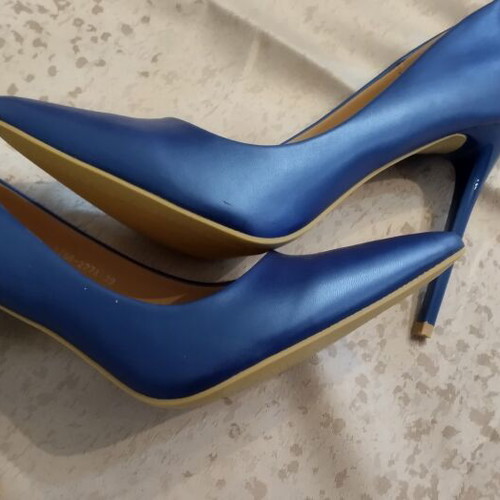 Elegant blue stiletto heels size 39 like new, 9 cm heel