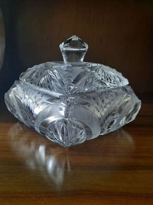 Crystal square fondue pot with lid like new