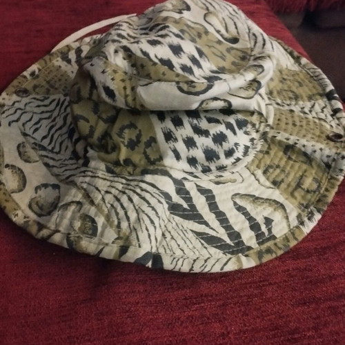 Safari hat used unisex size M