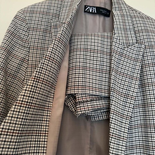 Zara checked jacket and skirt set like new, size XS
