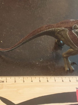 Velociraptor figure like new, dinosaur toy