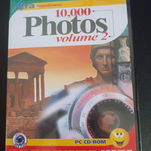 10000 Photos Volume 2 PC CD-ROM used