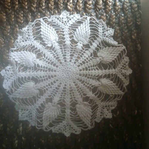 Handmade crocheted doily used, round 34×34 cm