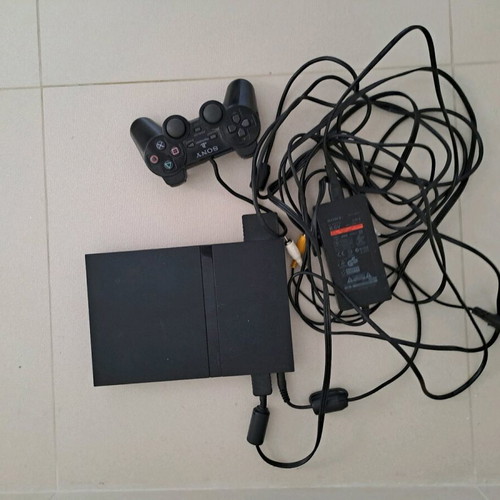 Sony Play Station 2 μεταχειρισμένο σε άψογη κατάσταση