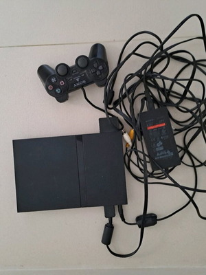 Sony Play Station 2 μεταχειρισμένο σε άψογη κατάσταση
