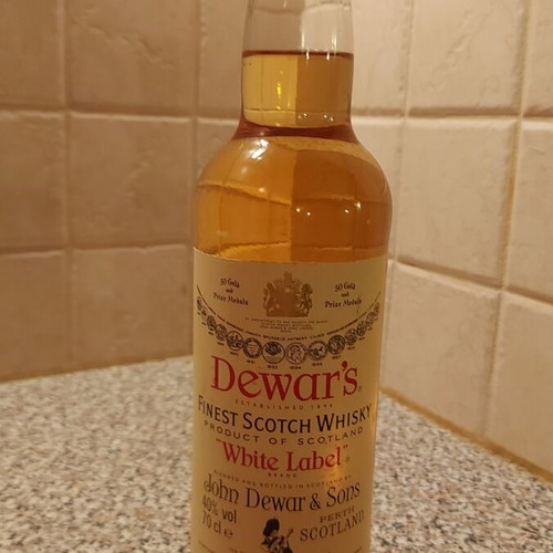 Dewar's White Label collectible whisky 700ml, 40% vol, sealed new
