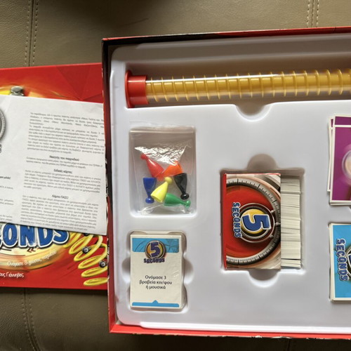 5 Seconds Board Game like new