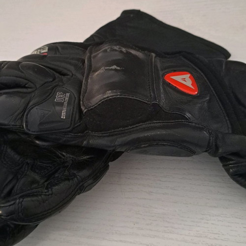 Dainese leather motorcycle gloves used, size medium